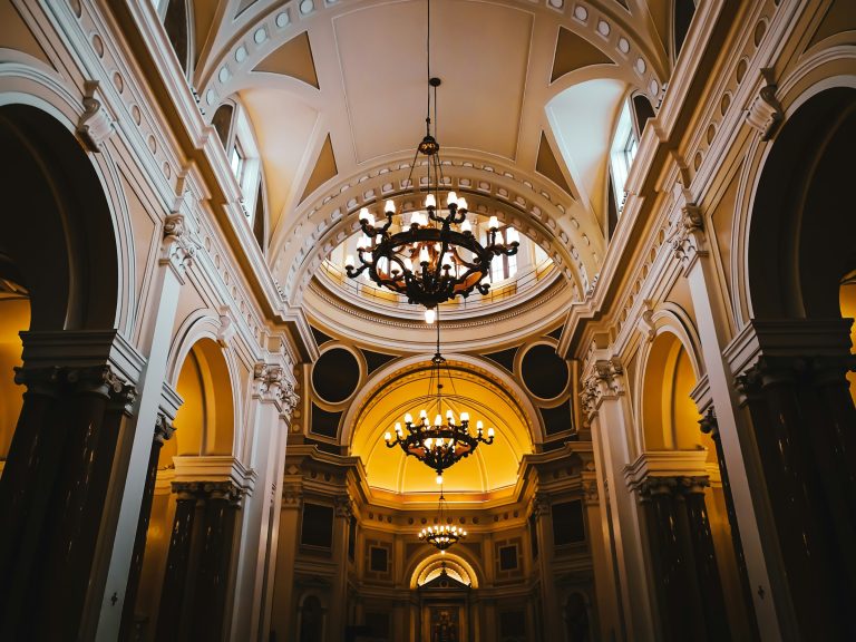A2_christian-panta-UQKS_dh2w7s-unsplash