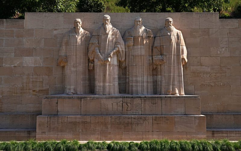 reformers-wall-8070835_1920